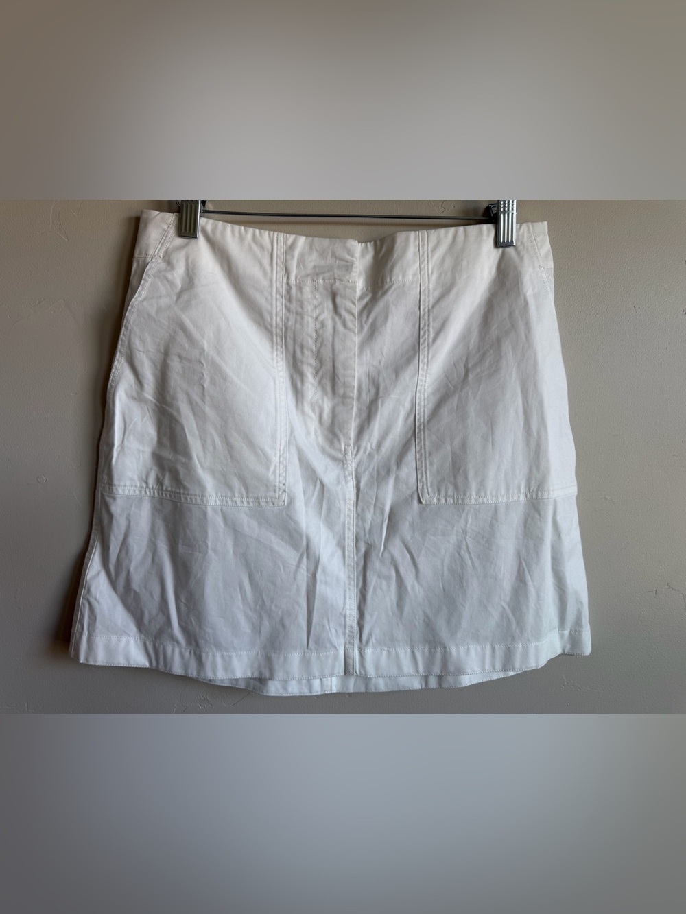 Women’s NWT Theory Skirt Size 8